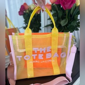 Marc jacobs the tote bag